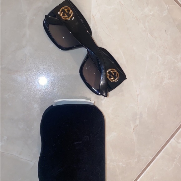 Brand New Gucci Oversize Rectangular Sunglasses - Picture 3 of 3